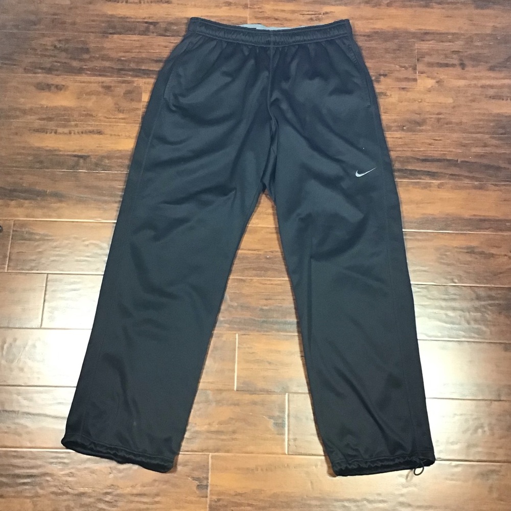Men’s Nike therma fit pants